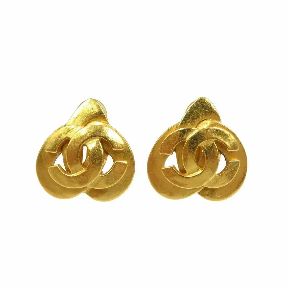 CHANEL gold logo